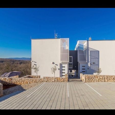 Apartments Solis Lacus Penthouse Njivice Esterno foto